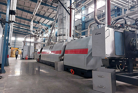 Starlinger PET-Recyclinganlage recoSTAR PET 165 HC iV+ in der Produktionshalle von Ganesha Ecopet